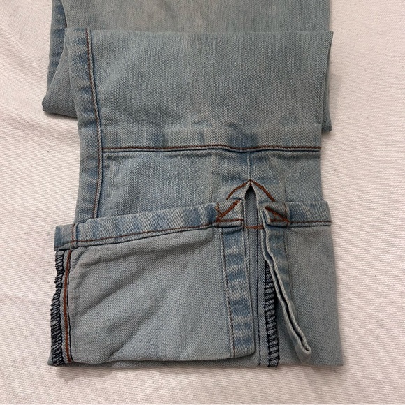 Red Rivet Junior W Denim Straight Leg Cuffed Jeans Embellished Back Pockets 13 - Picture 5 of 7